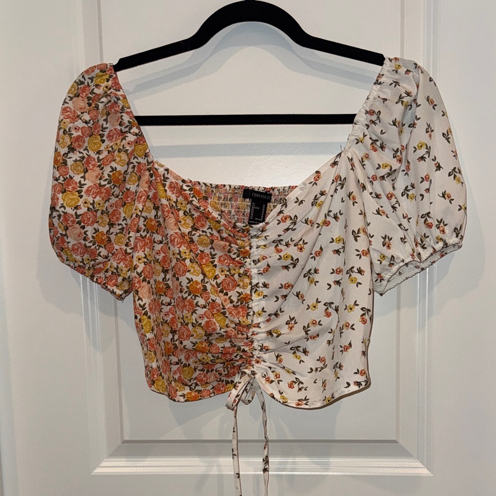 Forever 21 Two-Tone Floral Puff Sleeve Crop Top - White & Peach
